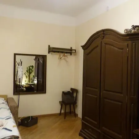 Vintage-style In The Historic Center